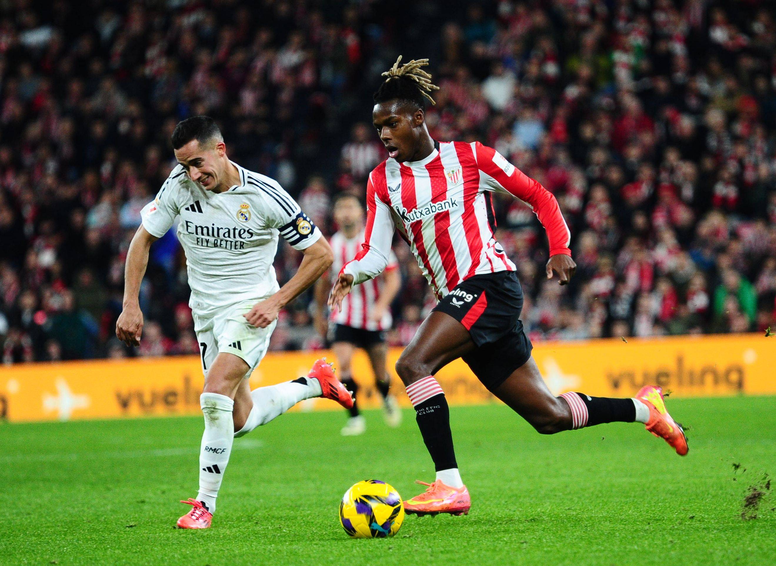 杜篮特篮下强打稳定胜局